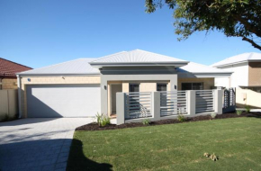 Cozy Urban Escape - 11km from Perth CBD